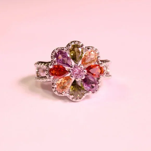FLOWER RING - Picture 1 of 6